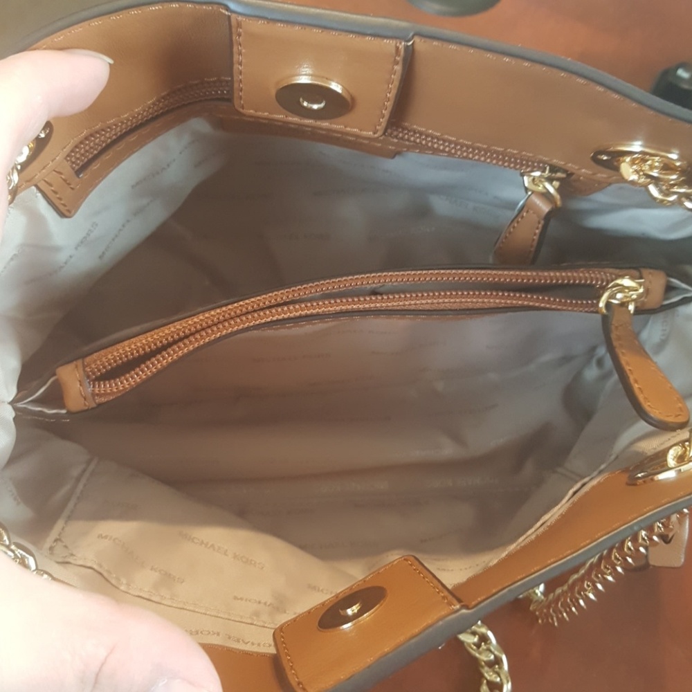 Michael Kors medium vanilla jet set ***** SOLD**** - Picture 3 of 6